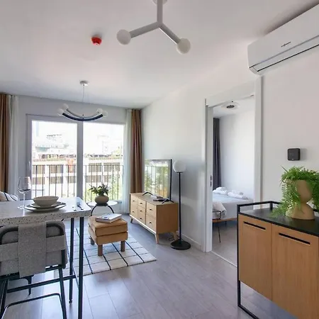 Comfy Modern 1br W/ Parking & Gym #193 * 이스탄불